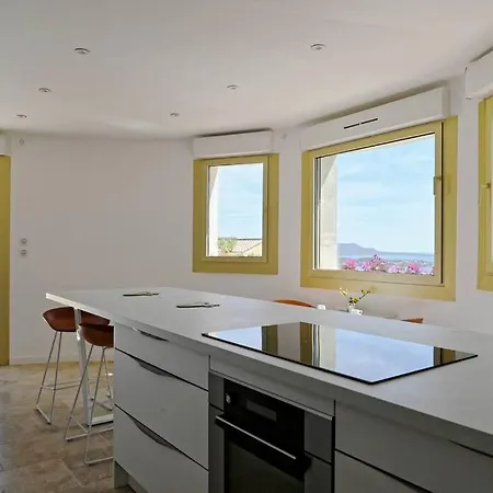 Band0l Vue Piscine Et Jacuzzi Appartamento